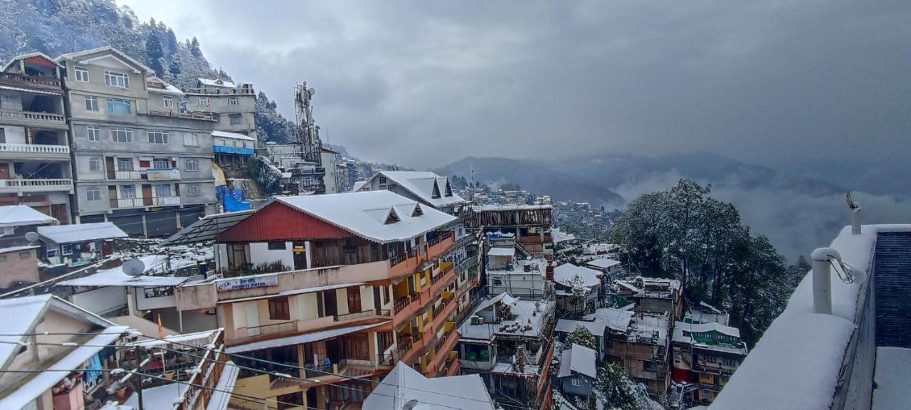 Hotel Amaira Darjeeling  Dış mekan fotoğraf